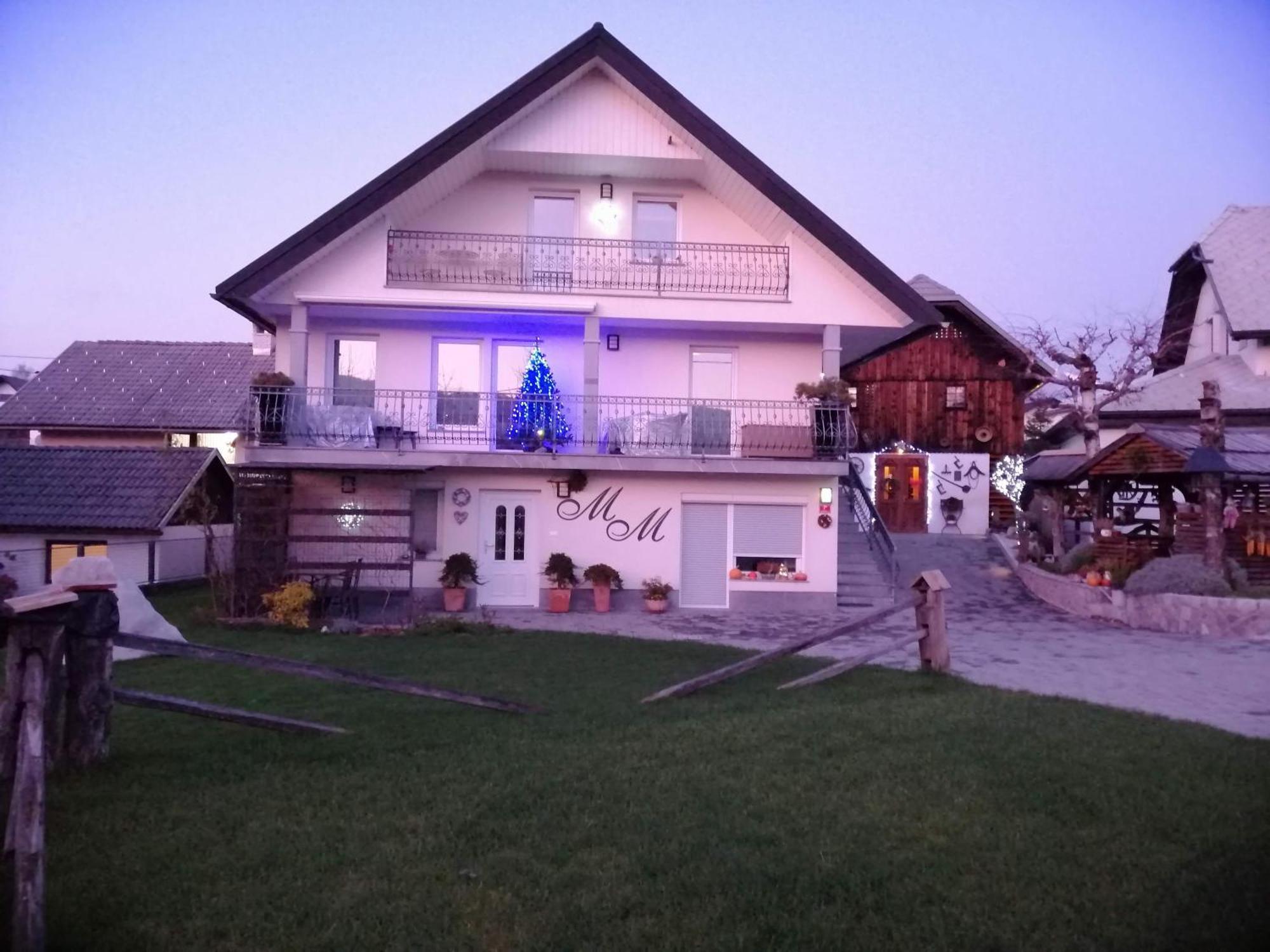 Barn House Mm Apartment Bled Bagian luar foto